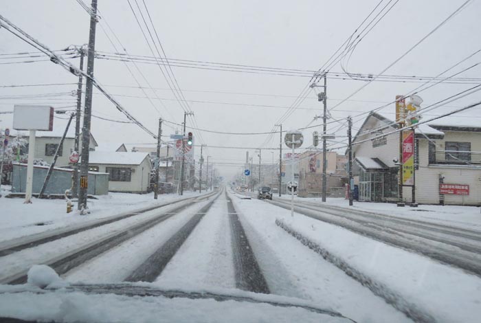 webnews今朝の北見／とん田通り、南大通り交差点から国道39号方向