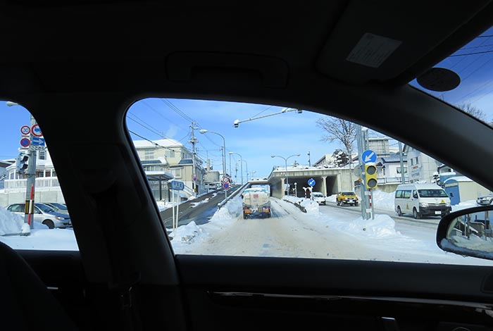webnews今朝の北見／東９丁目歩道橋の交差点から左