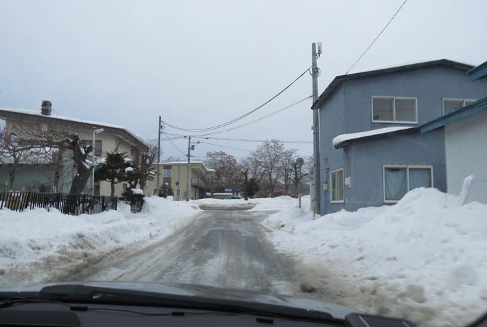 webnews今朝の北見／松浦水産駐車場裏の通り