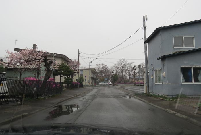 webnews今朝の北見／松浦水産駐車場裏の通り