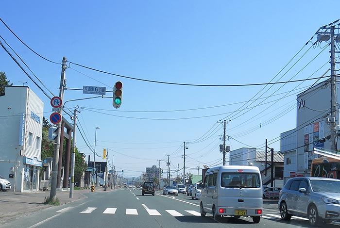 webnews今朝の北見／北見神社の鳥居前