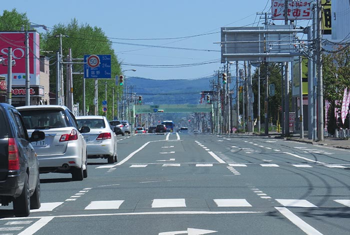 webnews今朝の北見／東６号線昭和通り交差点から奥は端野、美幌、網走、知床方面