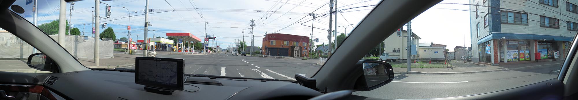 今朝の北海道北見／パノラマ写真・西３号線とん田通りの南大通り交差点