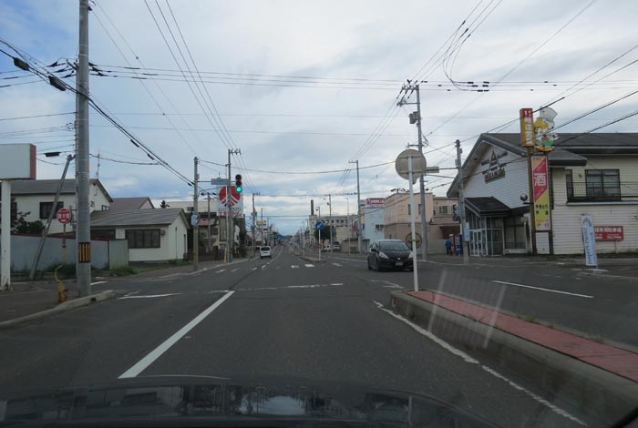 webnews今朝の北見／とん田通り、南大通り交差点から国道39号方向