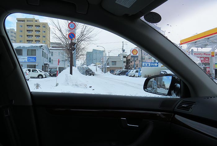 webnews今朝の北見／交差点を左に入ると北見赤十字病院方向