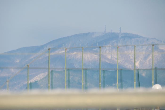 webnews今朝の北見／仁頃山頂上には開発局の無線中継施設がある
