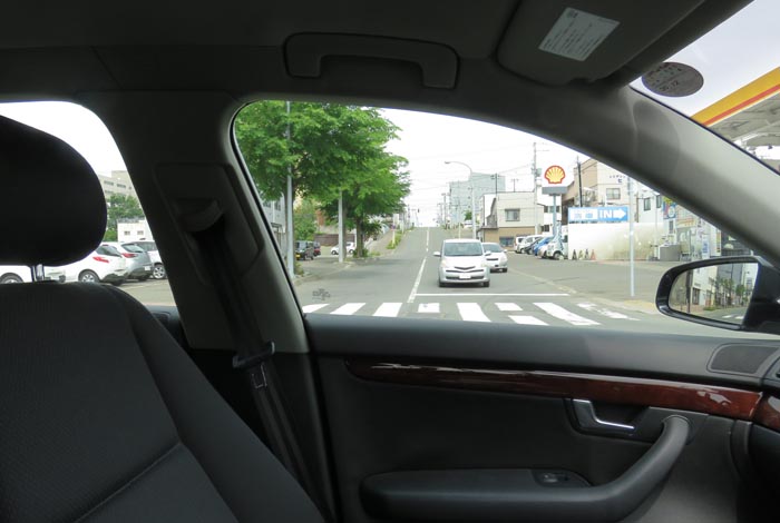 webnews今朝の北見/交差点を左に入ると北見赤十字病院方向