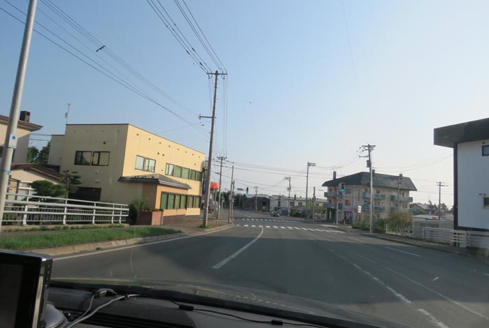 webnews今朝の北見／無加川橋を渡り南大通り交差点方向