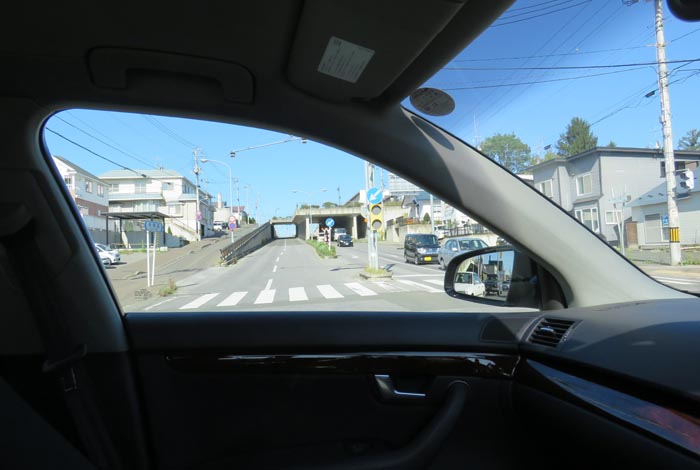 webnews今朝の北見/東9丁目歩道橋の交差点から左