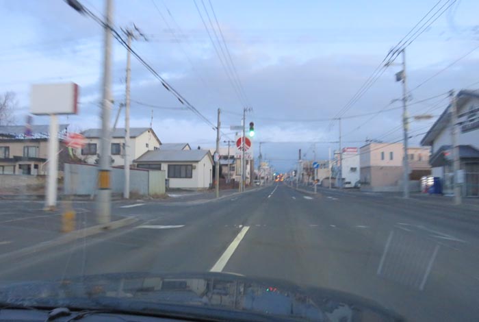 webnews今朝の北見／とん田通り、南大通り交差点から国道39号方向
