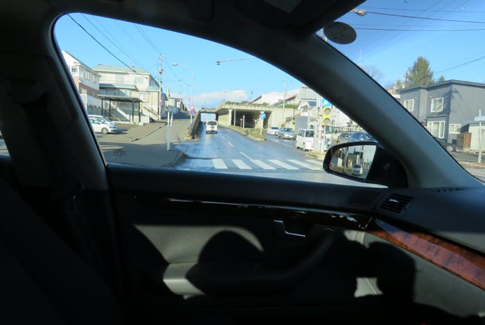 webnews今朝の北見/東9丁目歩道橋の交差点から左