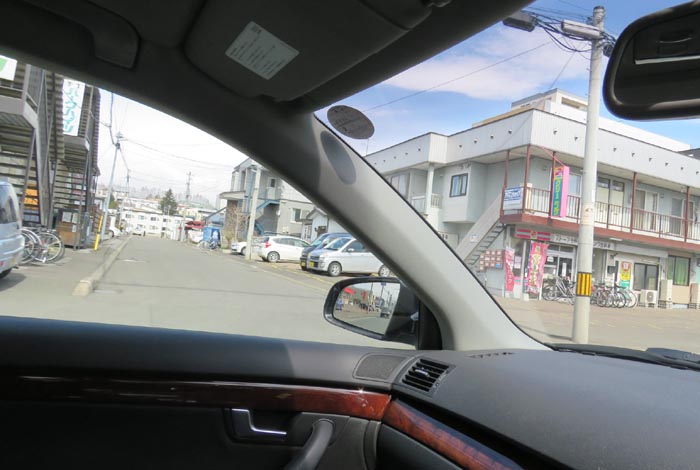 webnews今朝の北見/建物の陰に北見工業大学