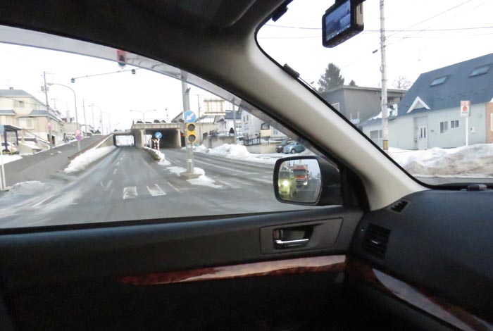 webnews今朝の北見/東9丁目歩道橋の交差点から左