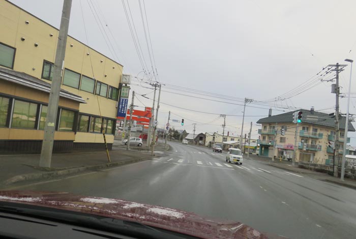 webnews今朝の北見／無加川橋を渡り南大通り交差点方向