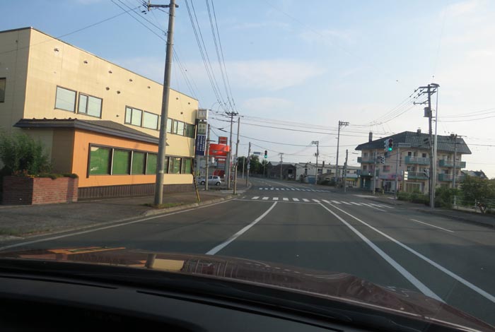 webnews今朝の北見／無加川橋を渡り南大通り交差点方向