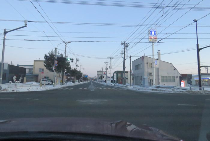 webnews今朝の北見/交差点から奥は常呂方面