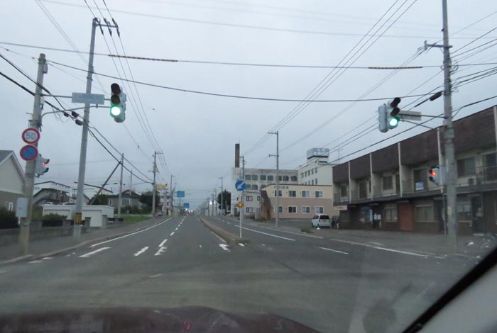 webnews今朝の北見/とん田通り、南大通り交差点から国道39号方向