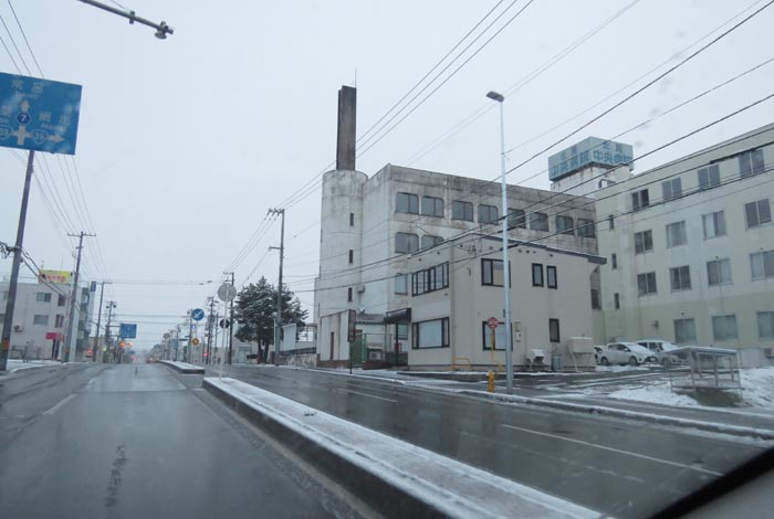 webnews今朝の北見／とん田通り、南大通り交差点から国道39号方向