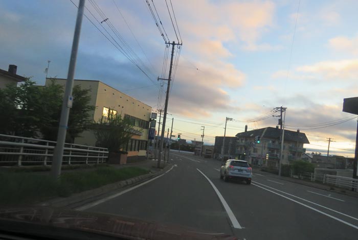 webnews今朝の北見/無加川橋を渡り南大通り交差点方向