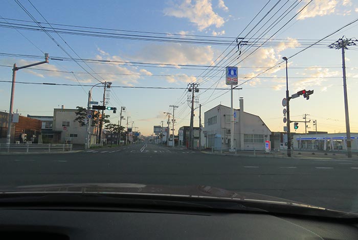 webnews今朝の北見/交差点から奥は常呂方面