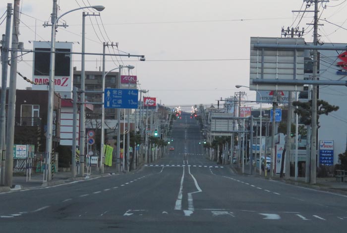 webnews今朝の北見/交差点から奥は常呂方面